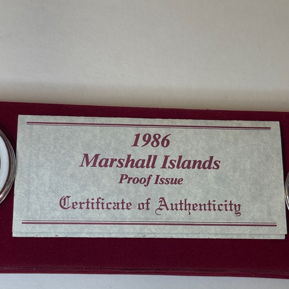 Marshal Island Silver Commemorative Coin Set two coins - Picture 8 of 14